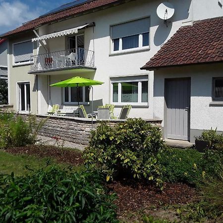 Freundliche Ferienwohnung Mit Grosser Terasse Aichstetten エクステリア 写真
